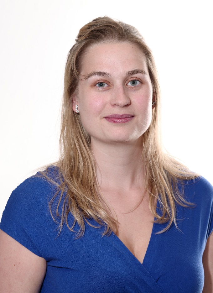 Dr. Pauline De Clercq